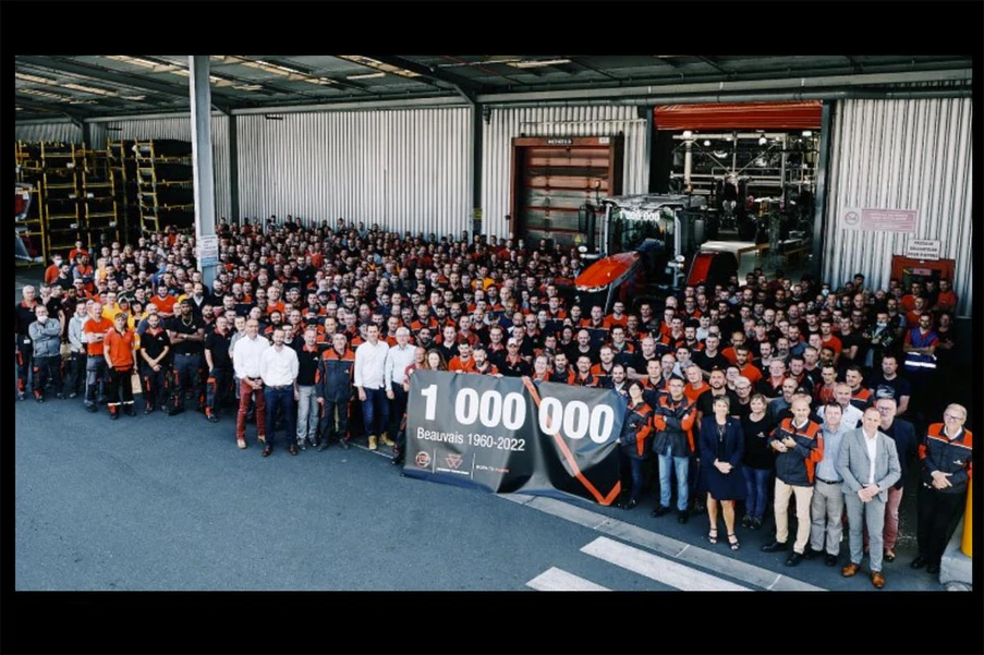 Milionowy ciągnik to sukces 2500 pracowników, w tym spółki joint venture zajmującej się przekładniami Gima.
